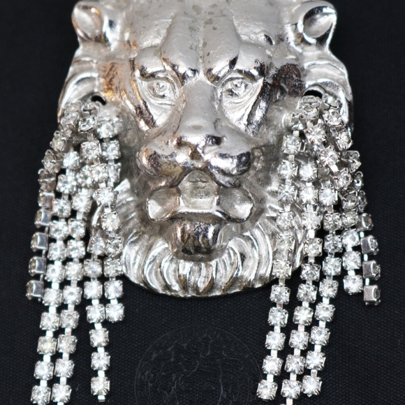 Stunning VINTAGE LIONS HEAD Brooch by 'Jeanne' - Picture 5 of 8